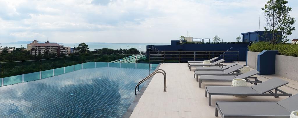 Acqua - 100 Meters From Jomtien Beach Паттайя Экстерьер фото
